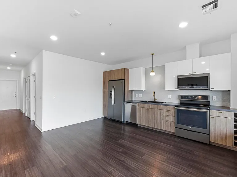 4361 S Congress Ave #309 — Photo 9