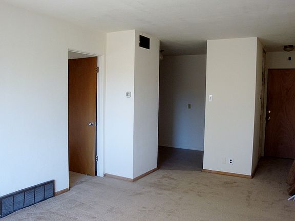 2nd image of 3601 Holly Hills Blvd APT 7