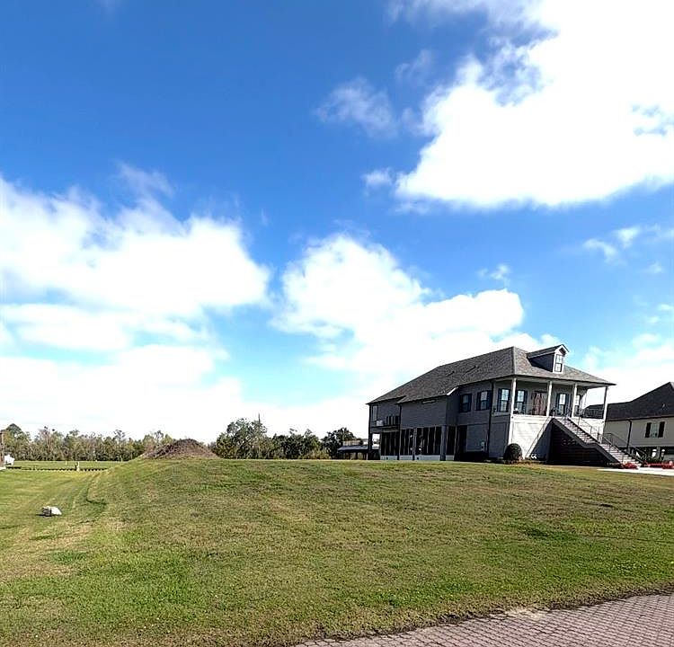 1st image of 5212 Pelican Dr