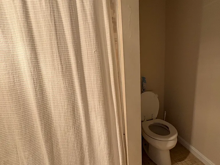 279 Pearl St #2R — Photo 11