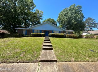 76 Springridge Cir, Jackson, MS 39211