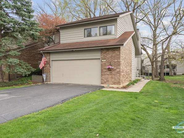 22 Commons Dr, Palos Park, IL 60464
