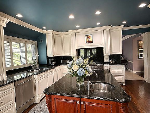 Custom Kitchen