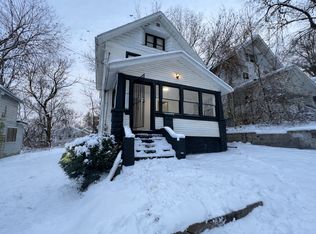 712 Roselle Ave #B, Akron, OH 44307