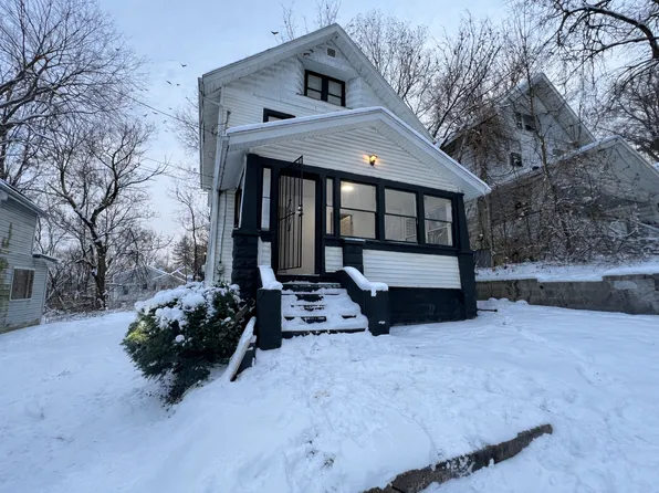 712 Roselle Ave, Akron, OH