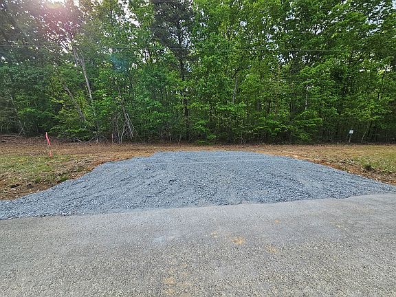 4th image of 627 Axtell Rd #A