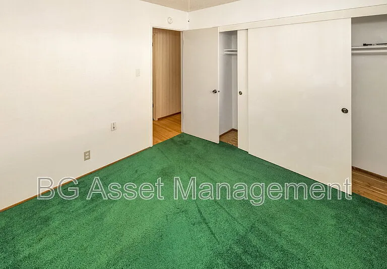 2901 Doidge Ave — Photo 17