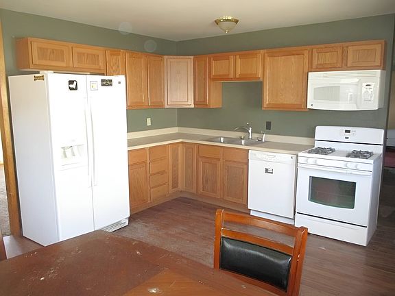 4th image of 7060 Sherwood Ave