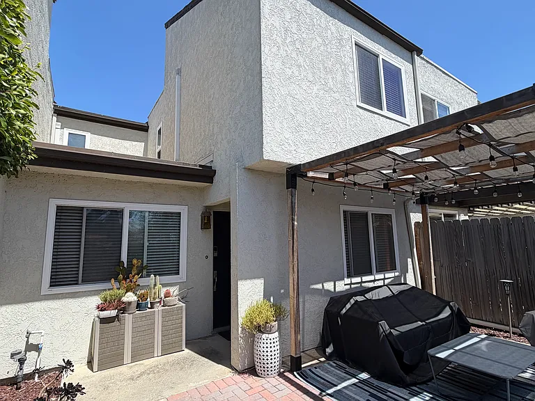 9575 Easter Way #6 — Photo 1