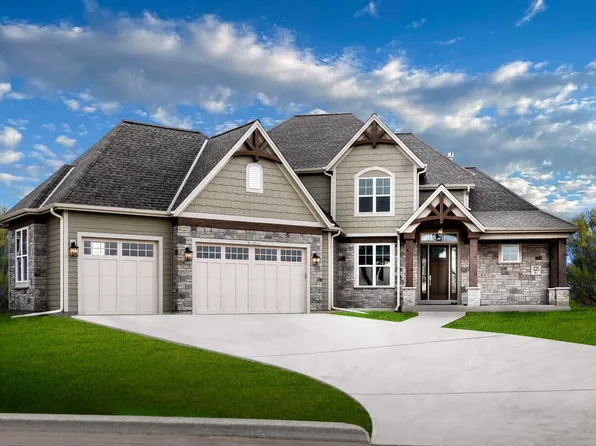W214N6672 Fairview DRIVE, Menomonee Falls, WI 53051