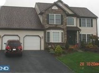 6 Illinois Ave, Sinking Spring, PA 19608