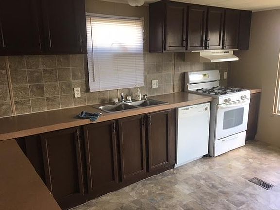 2nd image of 71 S Pinewood Cir