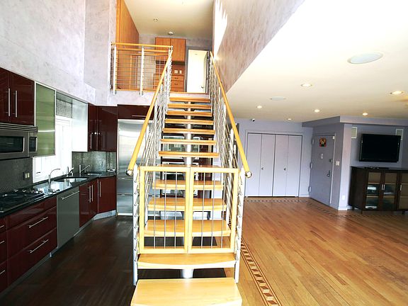 5th image of 137 West End Avenue #Ph