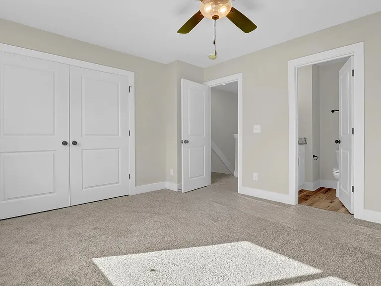 479 Blue Bluff Ln — Photo 8