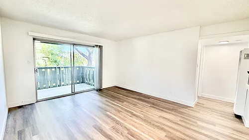 Alameda Apartments Photo 1