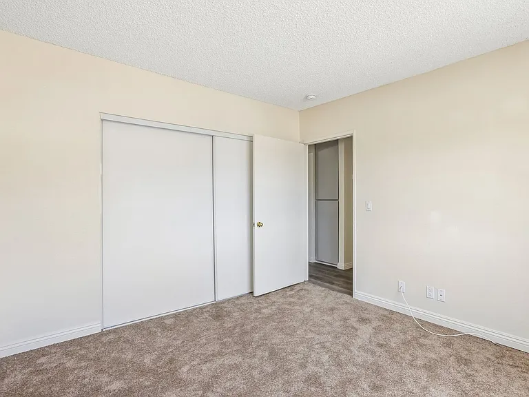 8541 Foothill Blvd., Sunland — Photo 29
