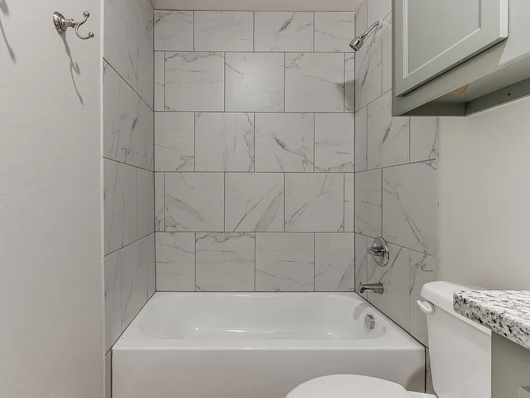 1541 Pavy Pkwy — Photo 17