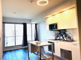 75 Canterbury Pl #1212, Toronto, ON M2N 0J3