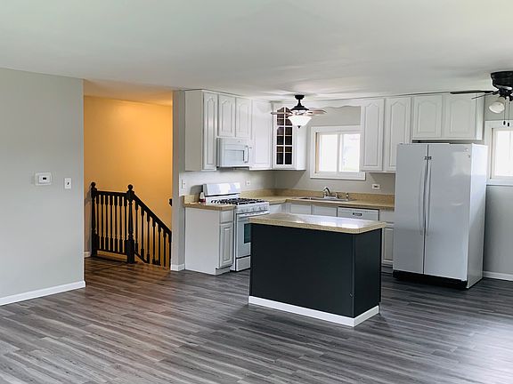 2nd image of 1364 Glengary Dr