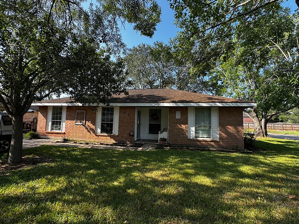 1st image of 312 Brigadoon Ln