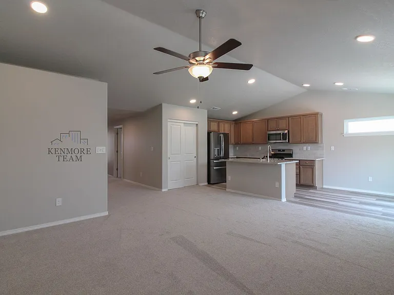 2631 Young Ct — Photo 9