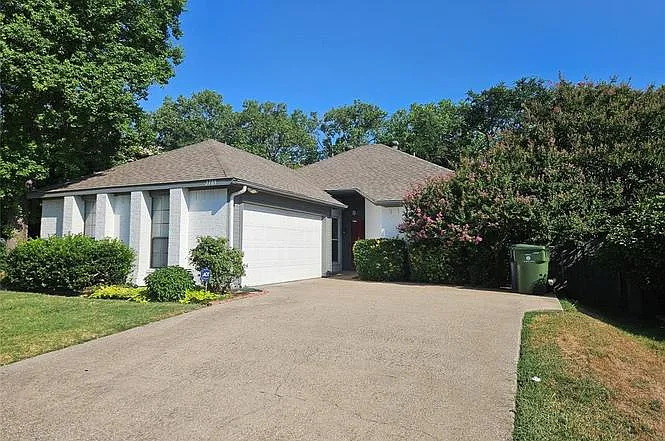 2705 Francisco Dr