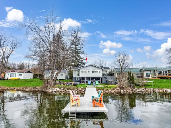 1909 Woods Bay Rd, Severn, ON L3V 0V7