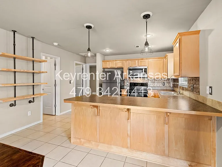 1481 Holland Dr — Photo 18