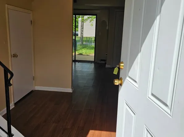 5 Plover Cir, Newark, DE 19702