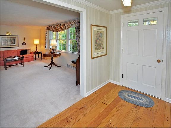 3rd image of 4014 Sloanwood Dr