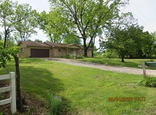 1031 N Lemmon Ave, Bolivar, MO 65613