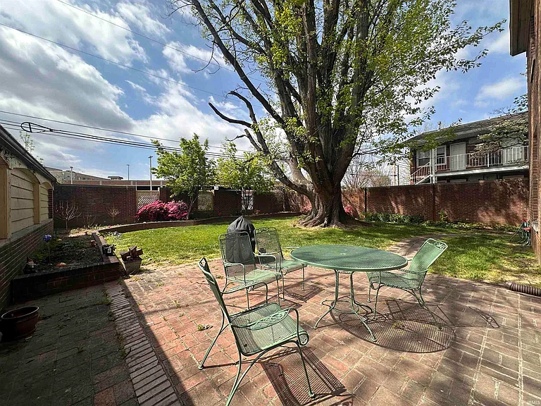 3951 Bellemeade Ave #D — Photo 14