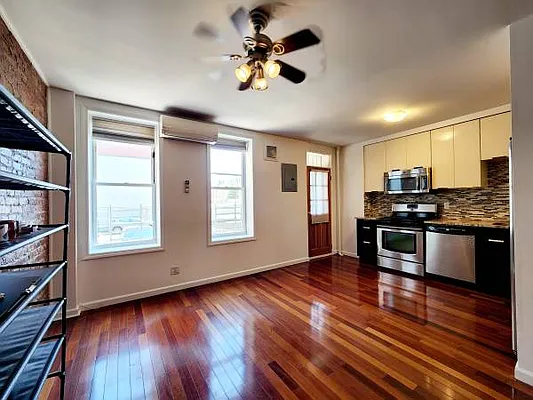 Rented by Brooklyn Property Group LLC | media 23