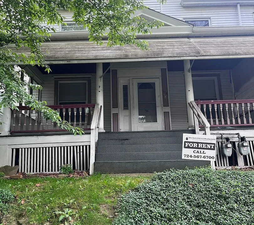 176 Washington Ave #D