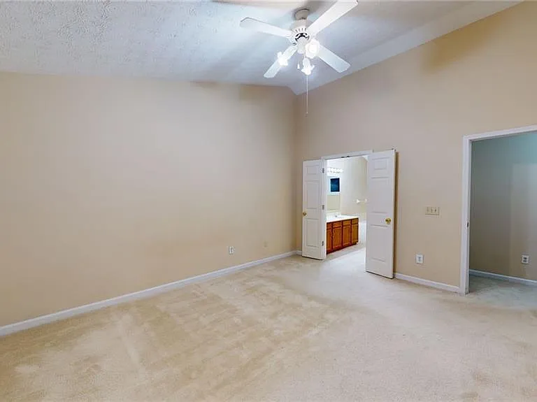 110 Beaverwood Ln — Photo 10