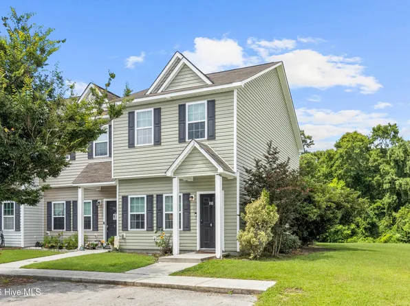 310 Burley Drive #4, Hubert, NC 28539