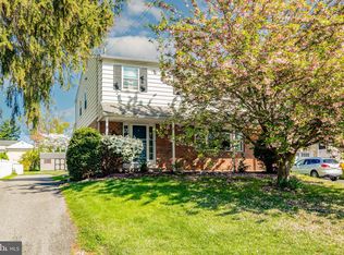 1246 Center Rd, Havertown, PA 19083