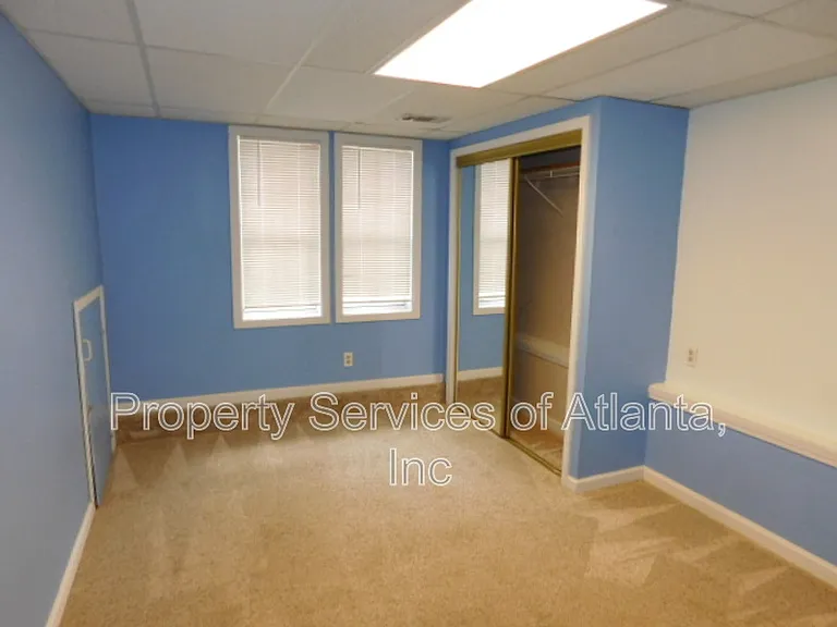 4910 Baker Ridge Pl — Photo 19