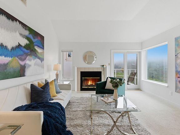 3rd image of 755 Mountain View Dr APT 2