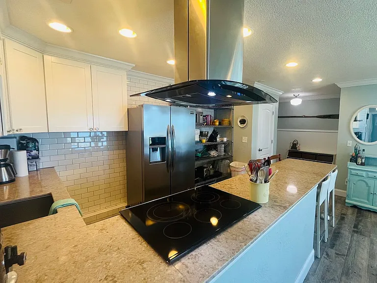 2250 Ocean Shore Blvd #201 — Photo 4