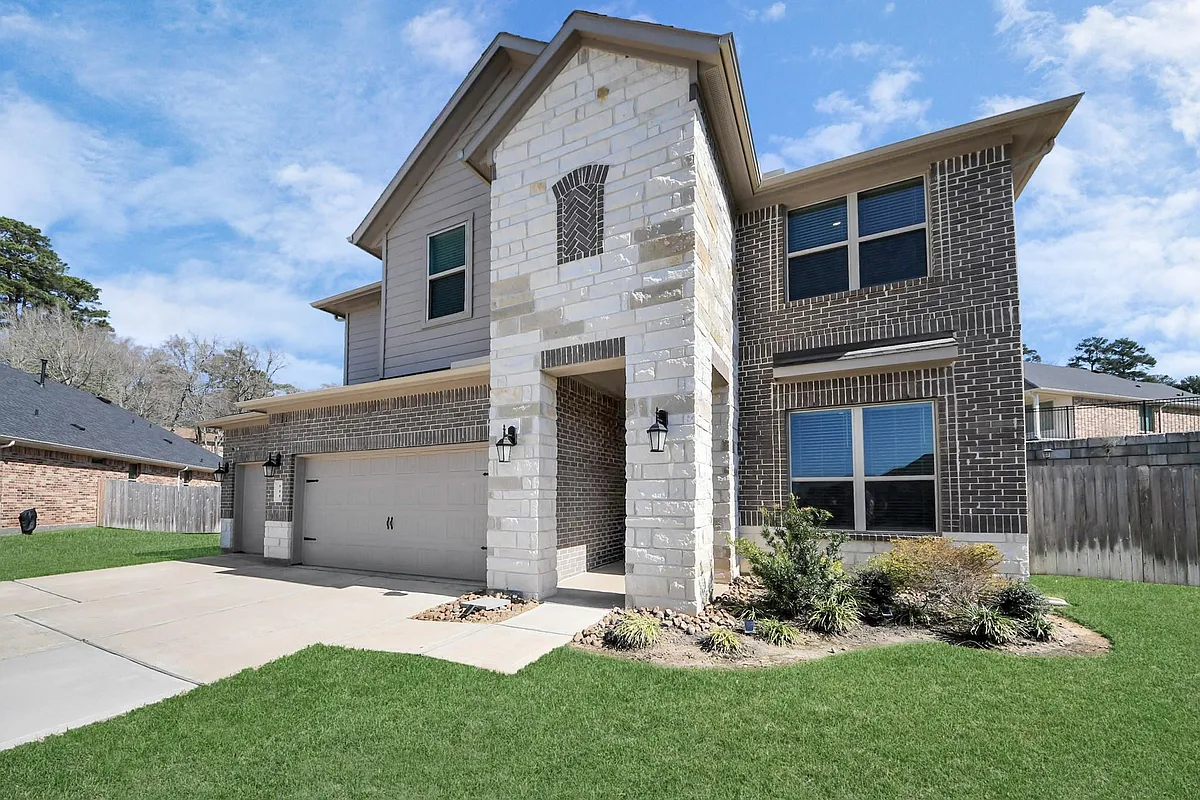 Building Photo - 501 Newcomb Hollow Dr