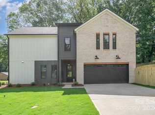 1542 Winston Dr, Charlotte, NC 28205