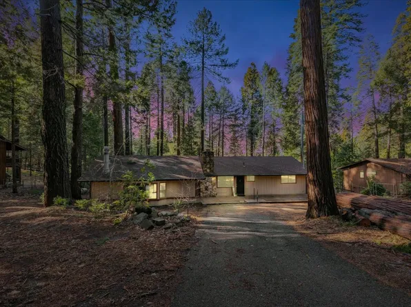 2900 Shady Ln, Pollock Pines, CA 95726