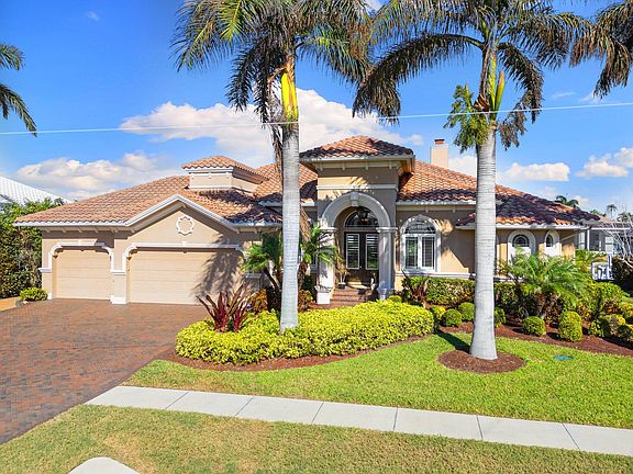 2nd image of 375 Capistrano Ct