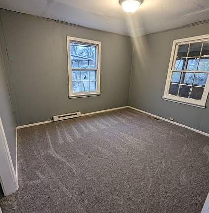 4th image of 7 Circle Dr