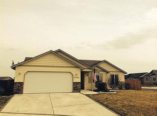 3708 W 22nd Ct, Kennewick, WA 99338