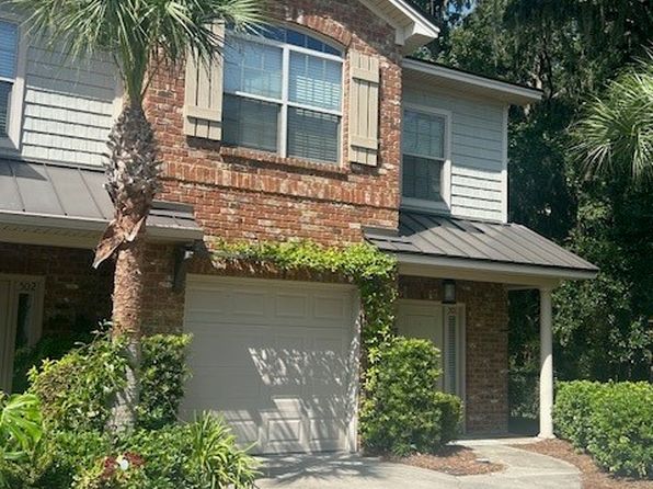 501 Reserve Ln