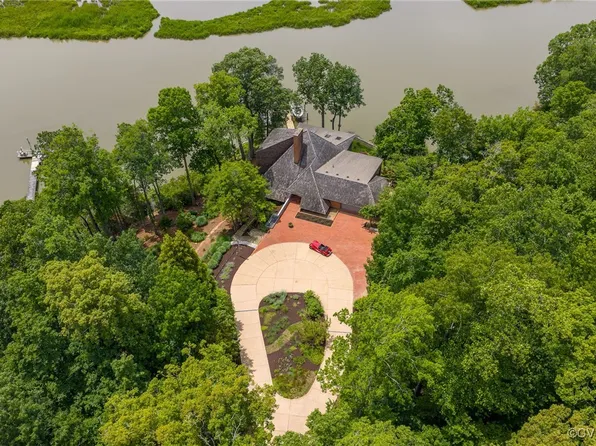 110 Archers Hope Dr #A, Williamsburg, VA 23185