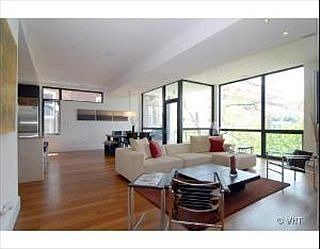 2nd image of 817 Hinman Ave APT 3W
