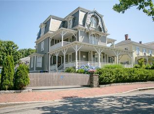 21 Kay St, Newport, RI 02840